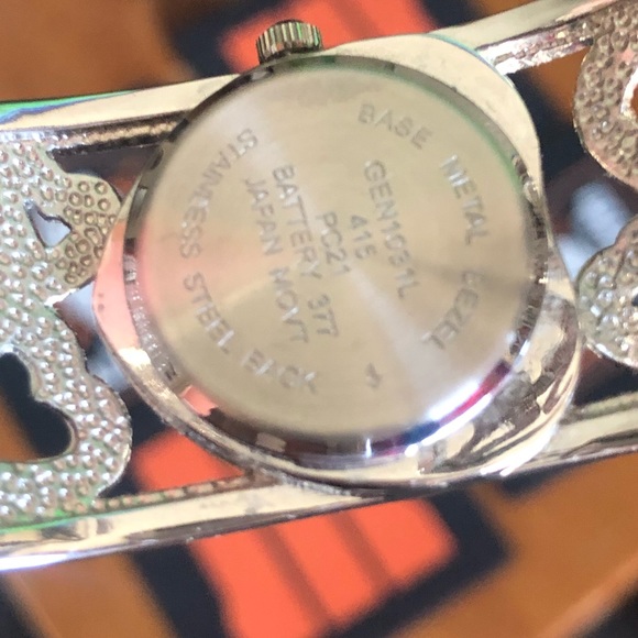 Bangle Watch - Picture 2 of 7